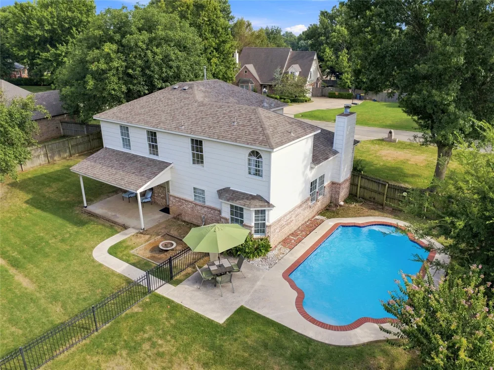 735 W 98th Street Jenks, OK 74037