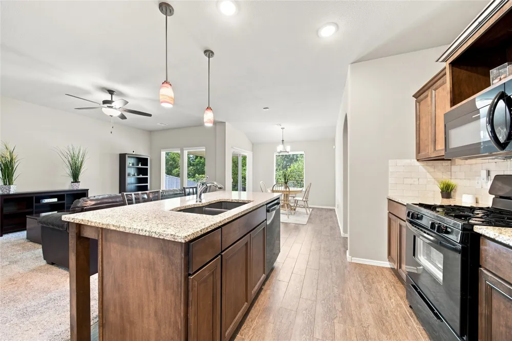 7211 S Joshua Avenue Broken Arrow, OK 74011