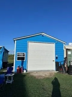1129 Monkhouse Drive Crystal Beach, TX 77650