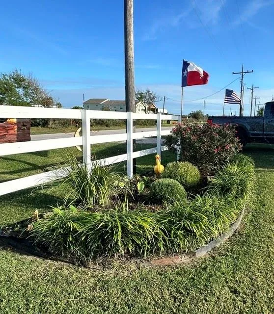 1129 Monkhouse Drive Crystal Beach, TX 77650