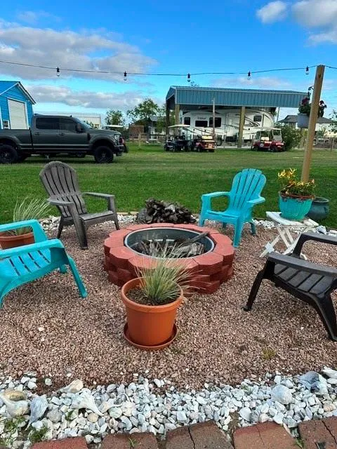 1129 Monkhouse Drive Crystal Beach, TX 77650