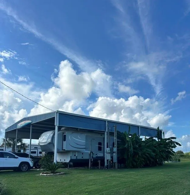 1129 Monkhouse Drive Crystal Beach, TX 77650