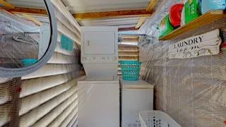 1129 Monkhouse Drive Crystal Beach, TX 77650