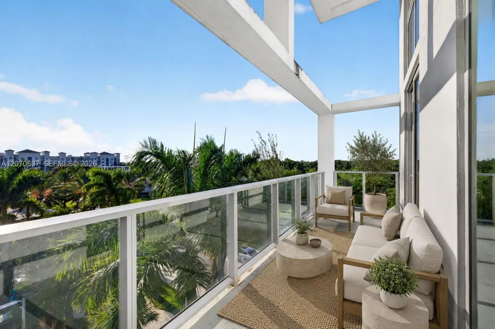 2000 Metropica Way #417 Sunrise, FL 33323