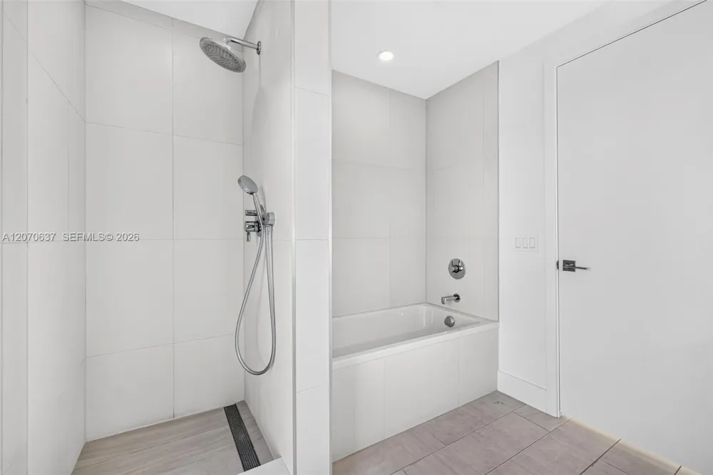 2000 Metropica Way #417 Sunrise, FL 33323
