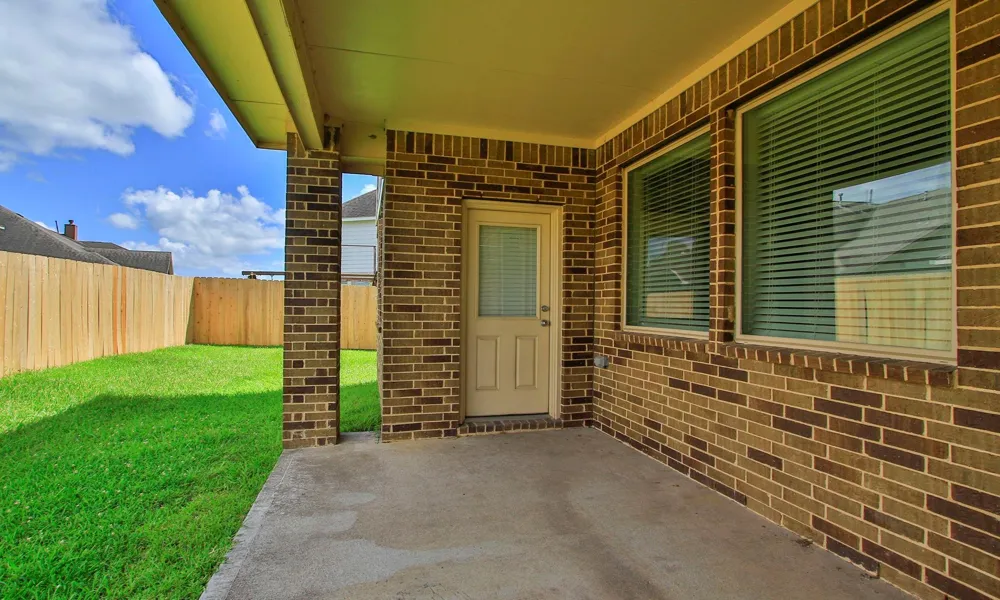 414 Wood Forest Drive League City, TX 77573