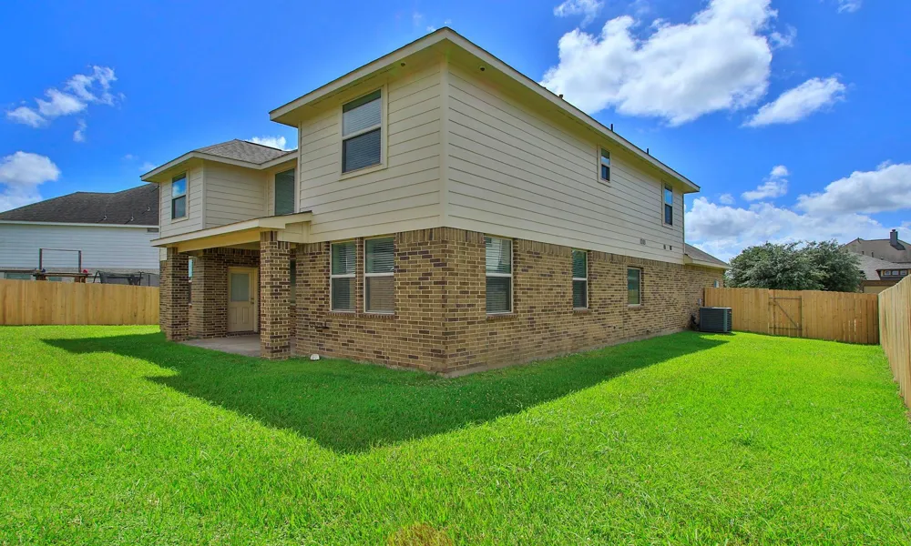 414 Wood Forest Drive League City, TX 77573