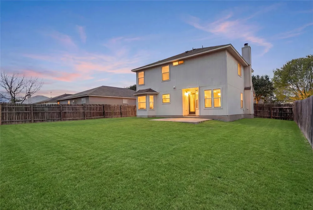 183 Musgrav Kyle, TX 78640