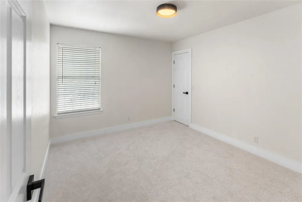 183 Musgrav Kyle, TX 78640