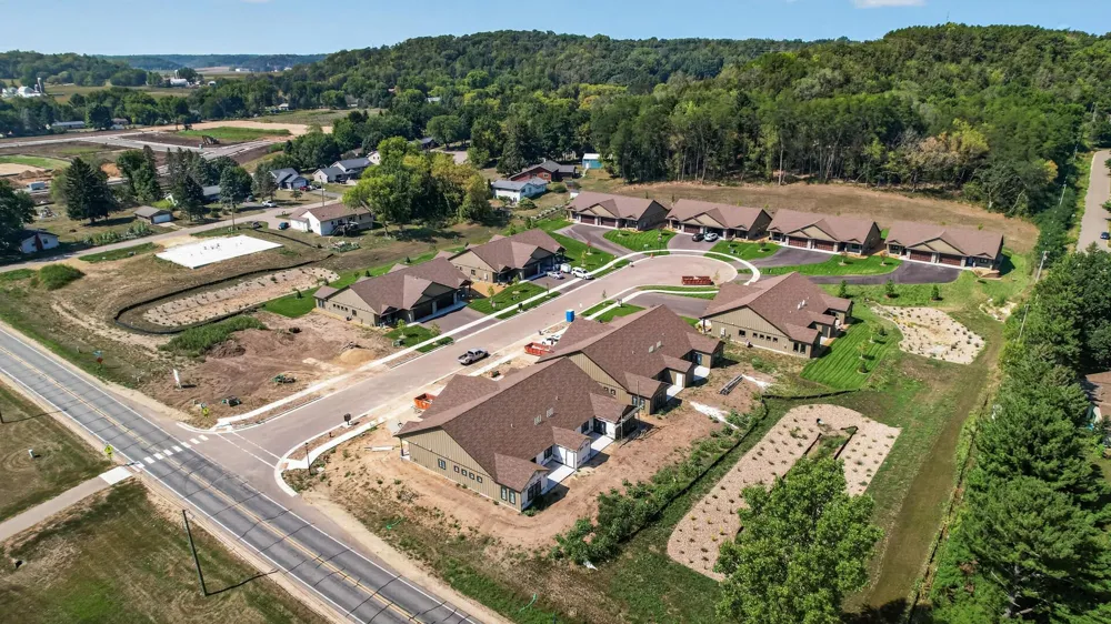 1092 Legend Lane River Falls, WI 54022