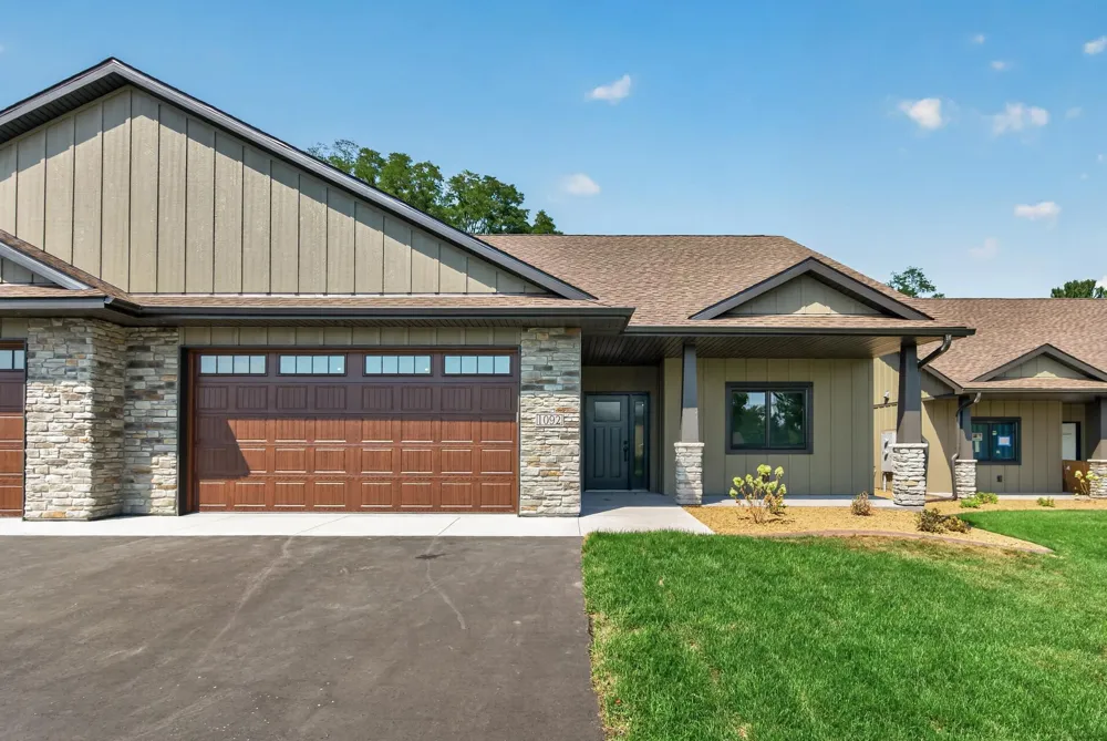 1092 Legend Lane River Falls, WI 54022