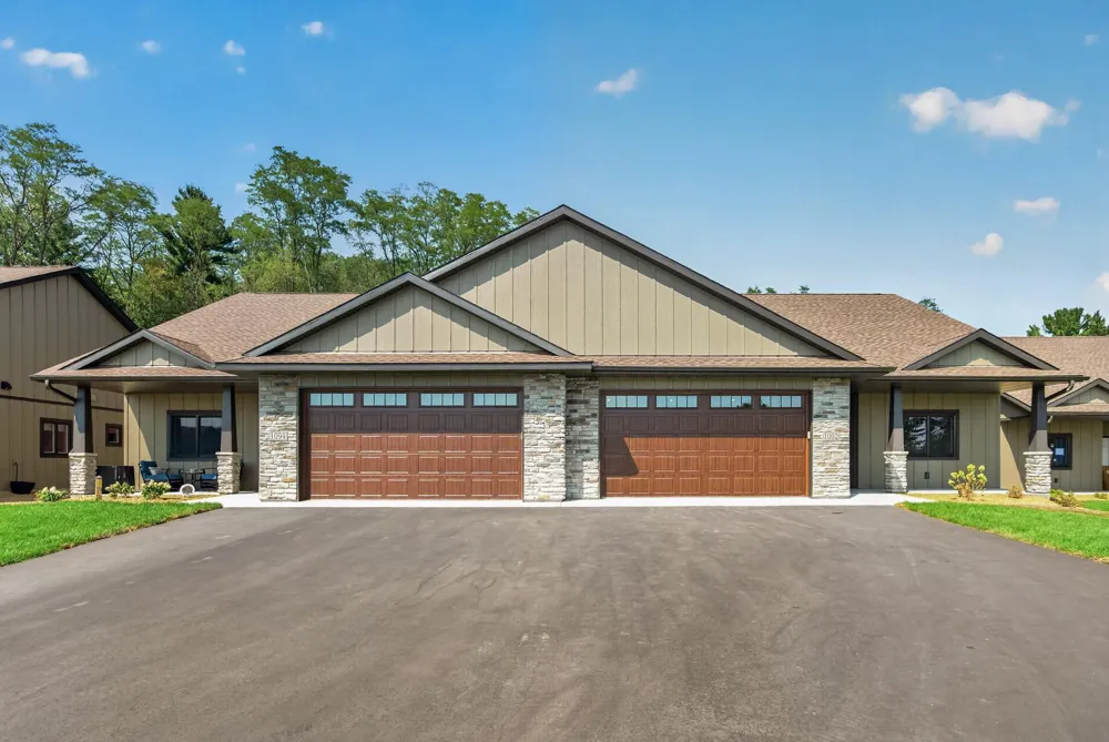 1092 Legend Lane River Falls, WI 54022