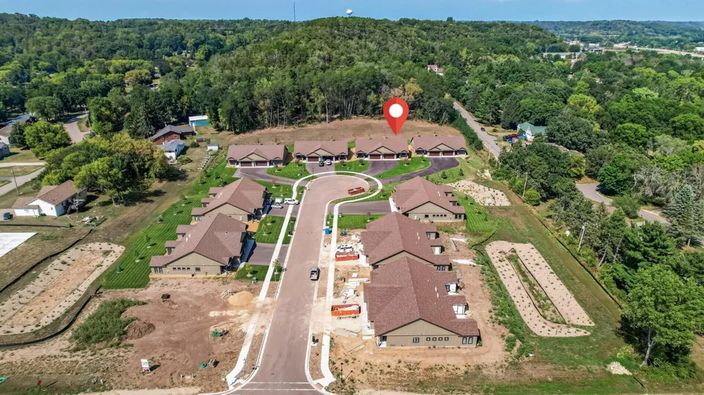 1092 Legend Lane River Falls, WI 54022