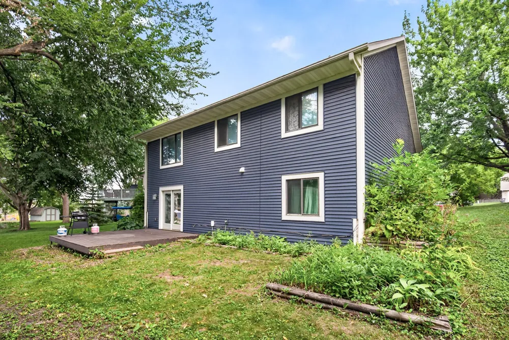 1128 Fox Run Road Waconia, MN 55387