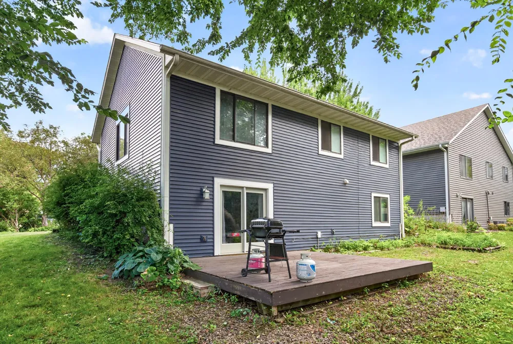 1128 Fox Run Road Waconia, MN 55387