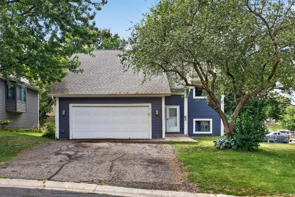1128 Fox Run Road Waconia, MN 55387