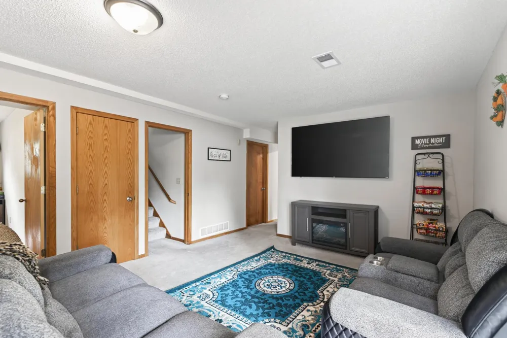 1128 Fox Run Road Waconia, MN 55387