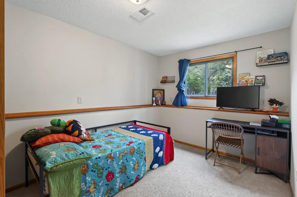 1128 Fox Run Road Waconia, MN 55387