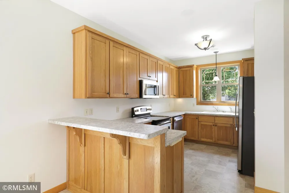 31649 McGuire Trail Lindstrom, MN 55045
