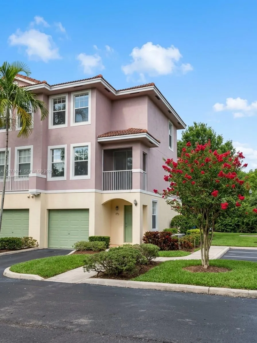 6498 W Sample Rd #6498 Coral Springs, FL 33067