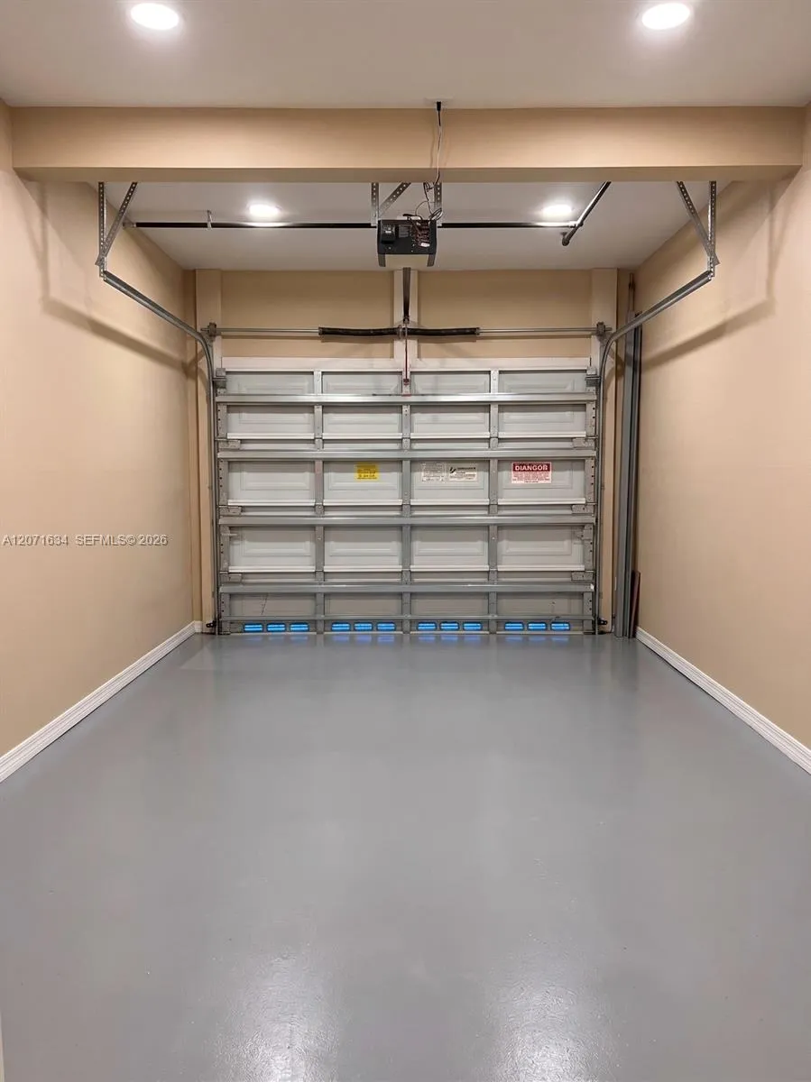 6498 W Sample Rd #6498 Coral Springs, FL 33067