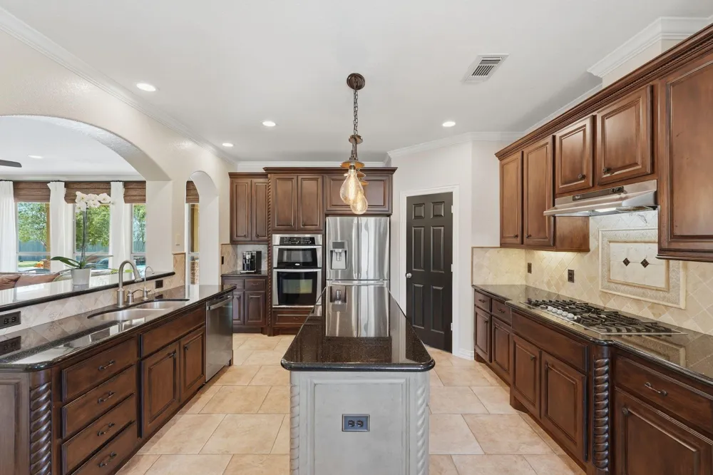 18807 Serene Water Court Montgomery, TX 77356