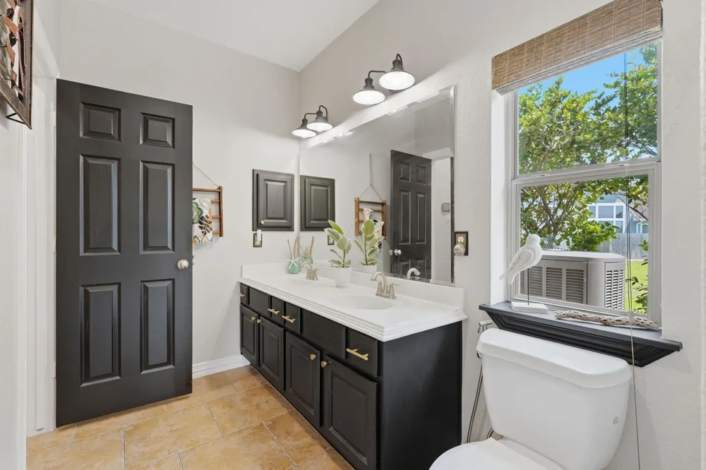 18807 Serene Water Court Montgomery, TX 77356