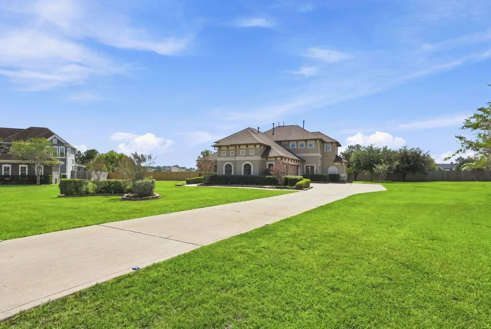18807 Serene Water Court Montgomery, TX 77356