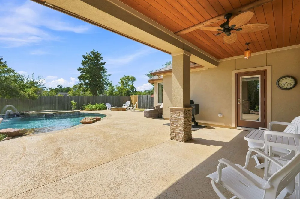 18807 Serene Water Court Montgomery, TX 77356