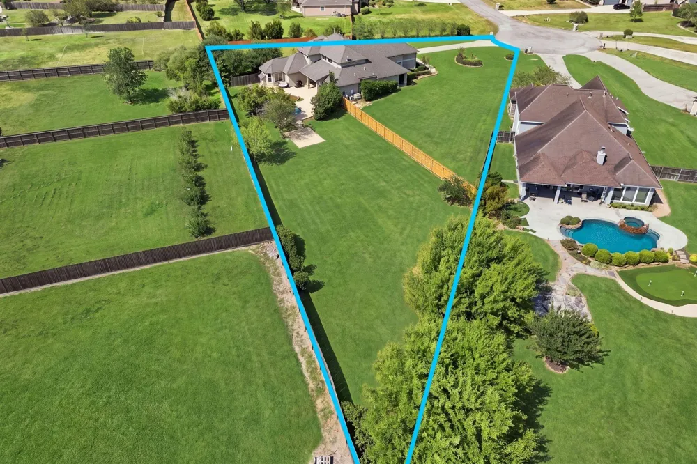 18807 Serene Water Court Montgomery, TX 77356