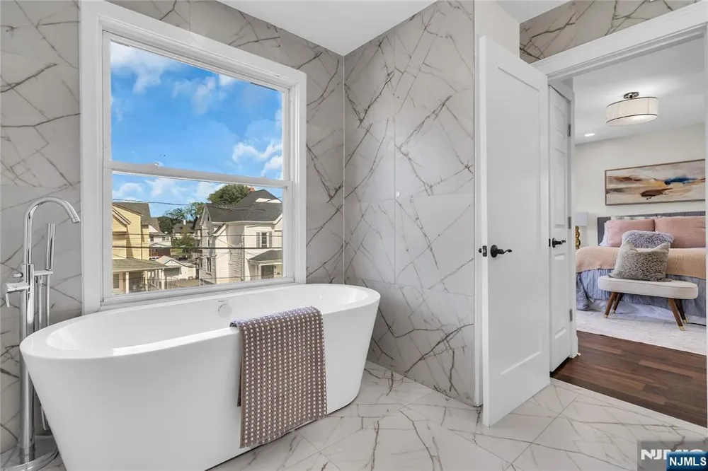 398 Hillside Avenue Orange, NJ 07050