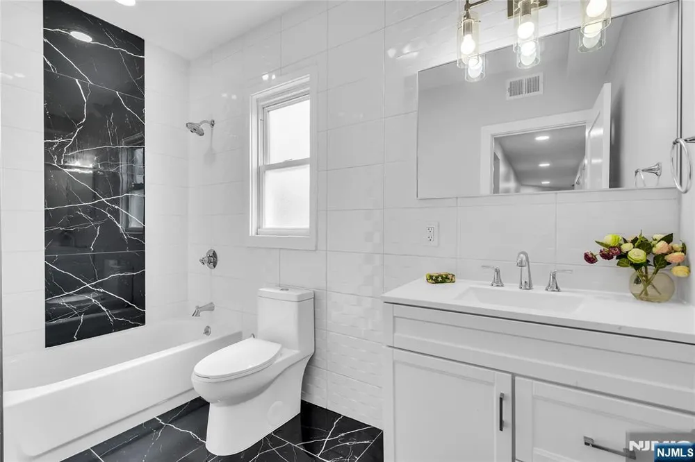 398 Hillside Avenue Orange, NJ 07050