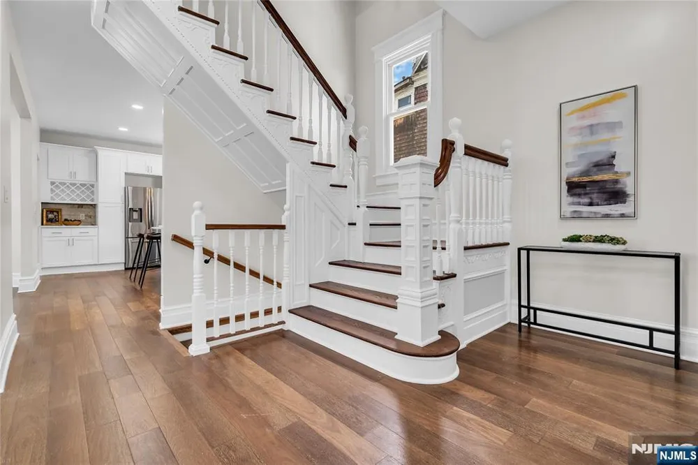 398 Hillside Avenue Orange, NJ 07050