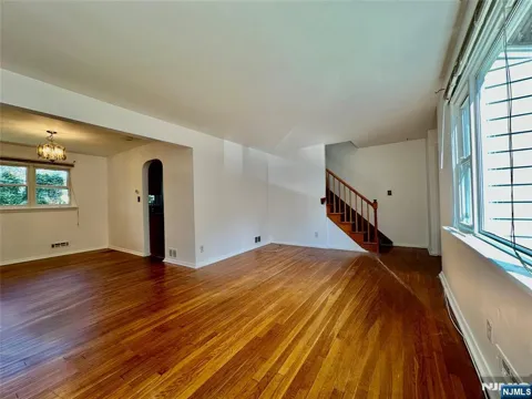 237 Bradley Avenue 235