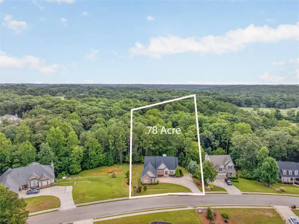2854 Shadowstone Way Winder, GA 30680