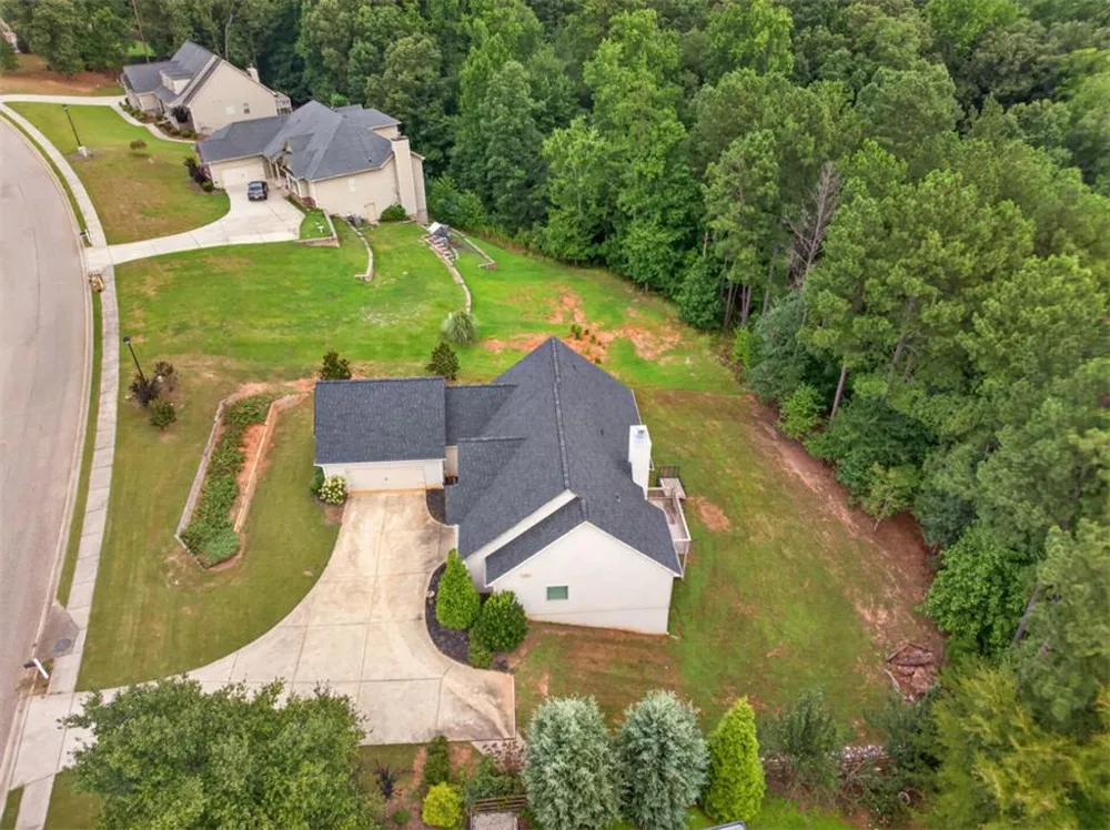 2854 Shadowstone Way Winder, GA 30680
