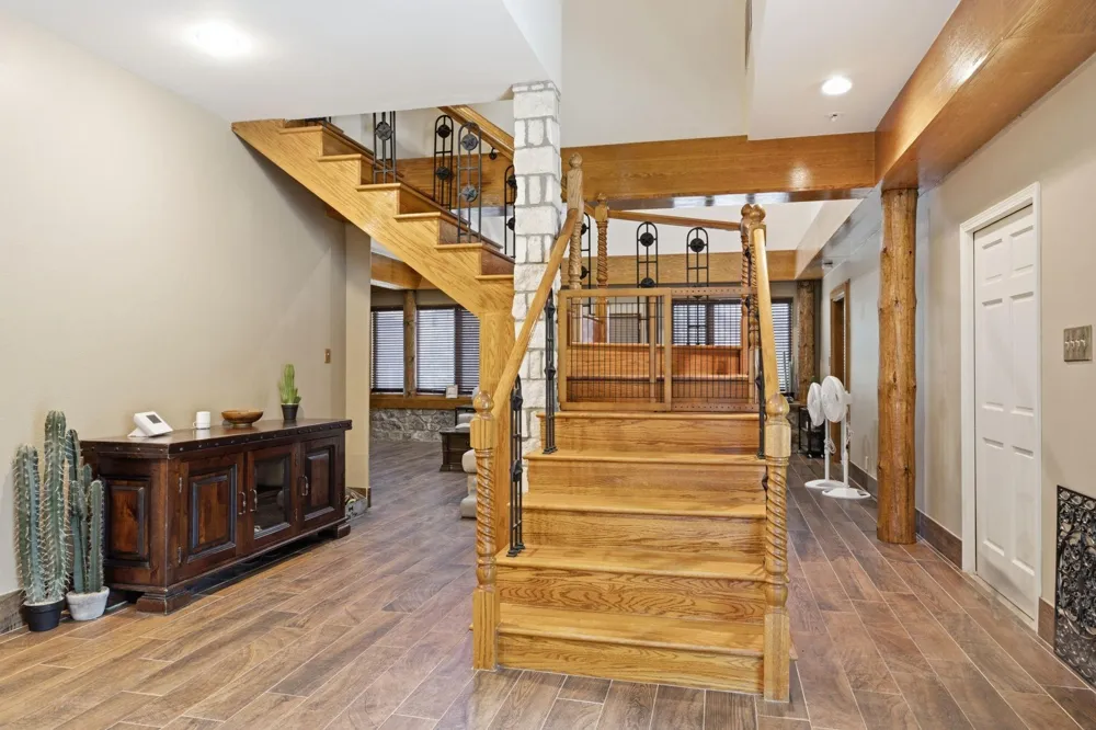 19412 Greenhill Drive Helotes, TX 78023
