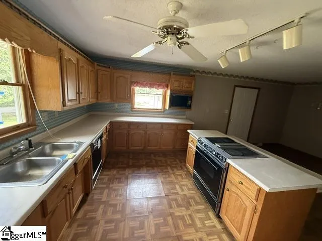 48 Windward Court Taylors, SC 29687