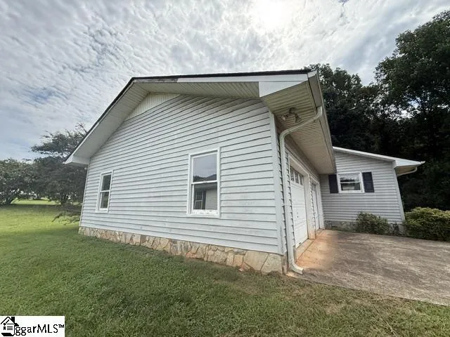 48 Windward Court Taylors, SC 29687