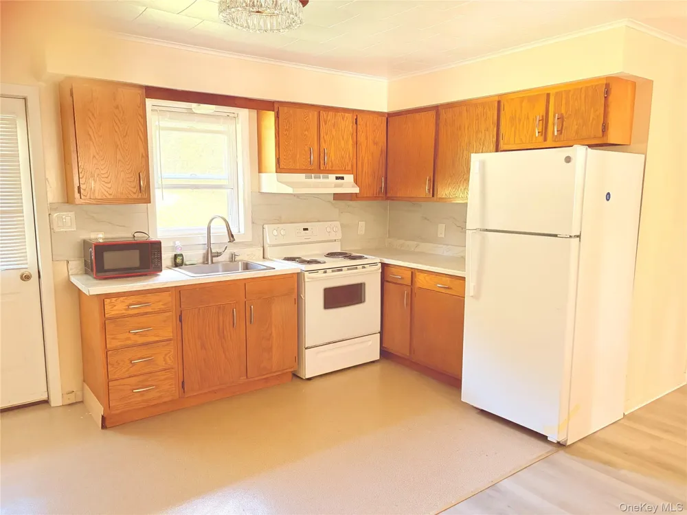 154 Washington Street #3 Athens, NY 12015