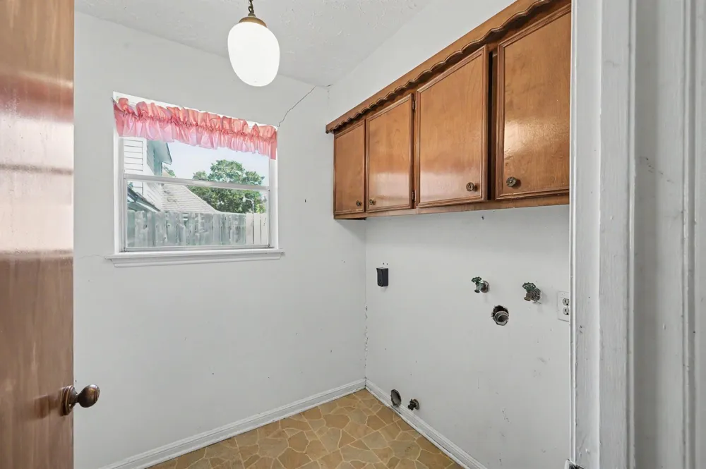 28902 Holly Hill Drive Shenandoah, TX 77381