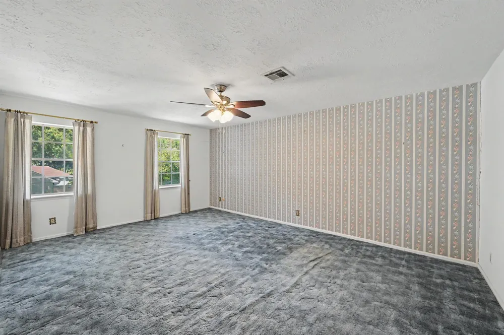 28902 Holly Hill Drive Shenandoah, TX 77381