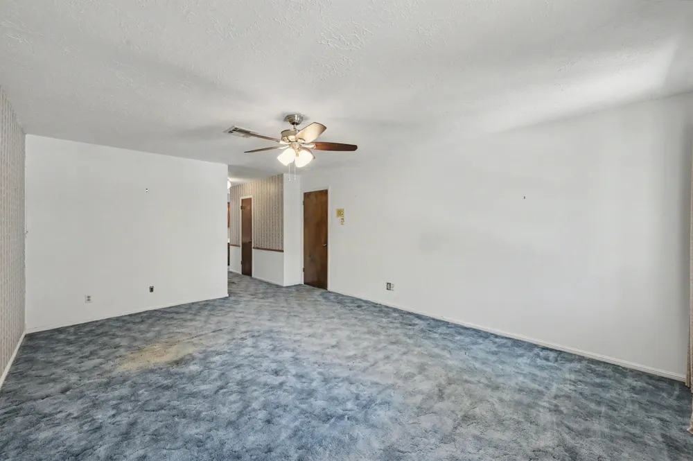 28902 Holly Hill Drive Shenandoah, TX 77381