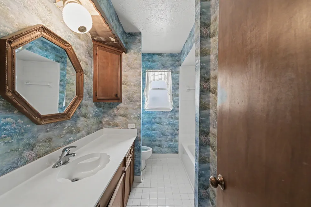 28902 Holly Hill Drive Shenandoah, TX 77381