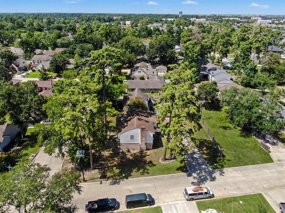 28902 Holly Hill Drive Shenandoah, TX 77381