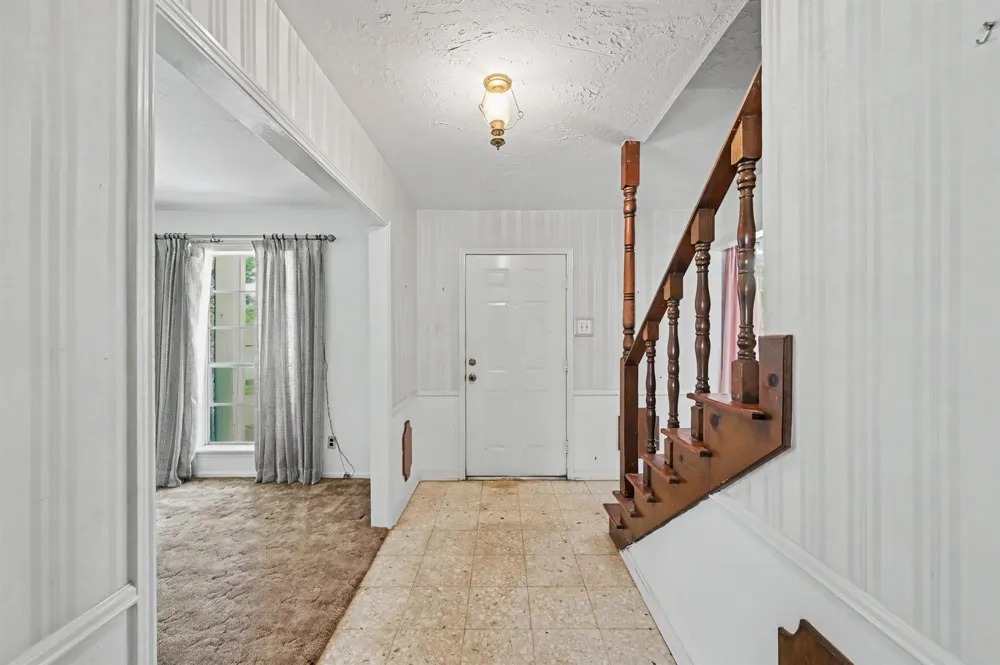 28902 Holly Hill Drive Shenandoah, TX 77381