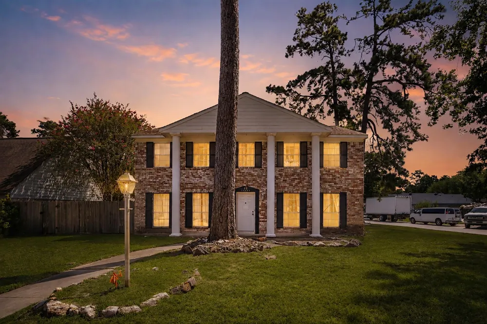 28902 Holly Hill Drive Shenandoah, TX 77381