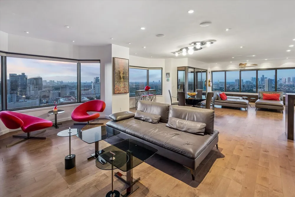 2001 Holcombe Boulevard #3201 Houston, TX 77030