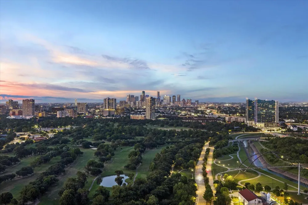 2001 Holcombe Boulevard #3201 Houston, TX 77030