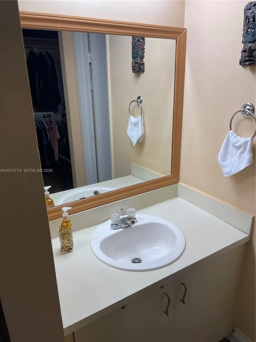 8500 SW 212th St #309 Cutler Bay, FL 33189